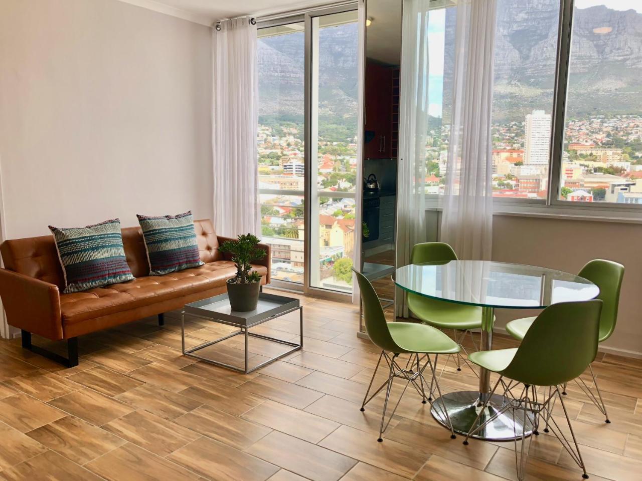 Appartement Urban Oasis At Perspectives à Le Cap Extérieur photo