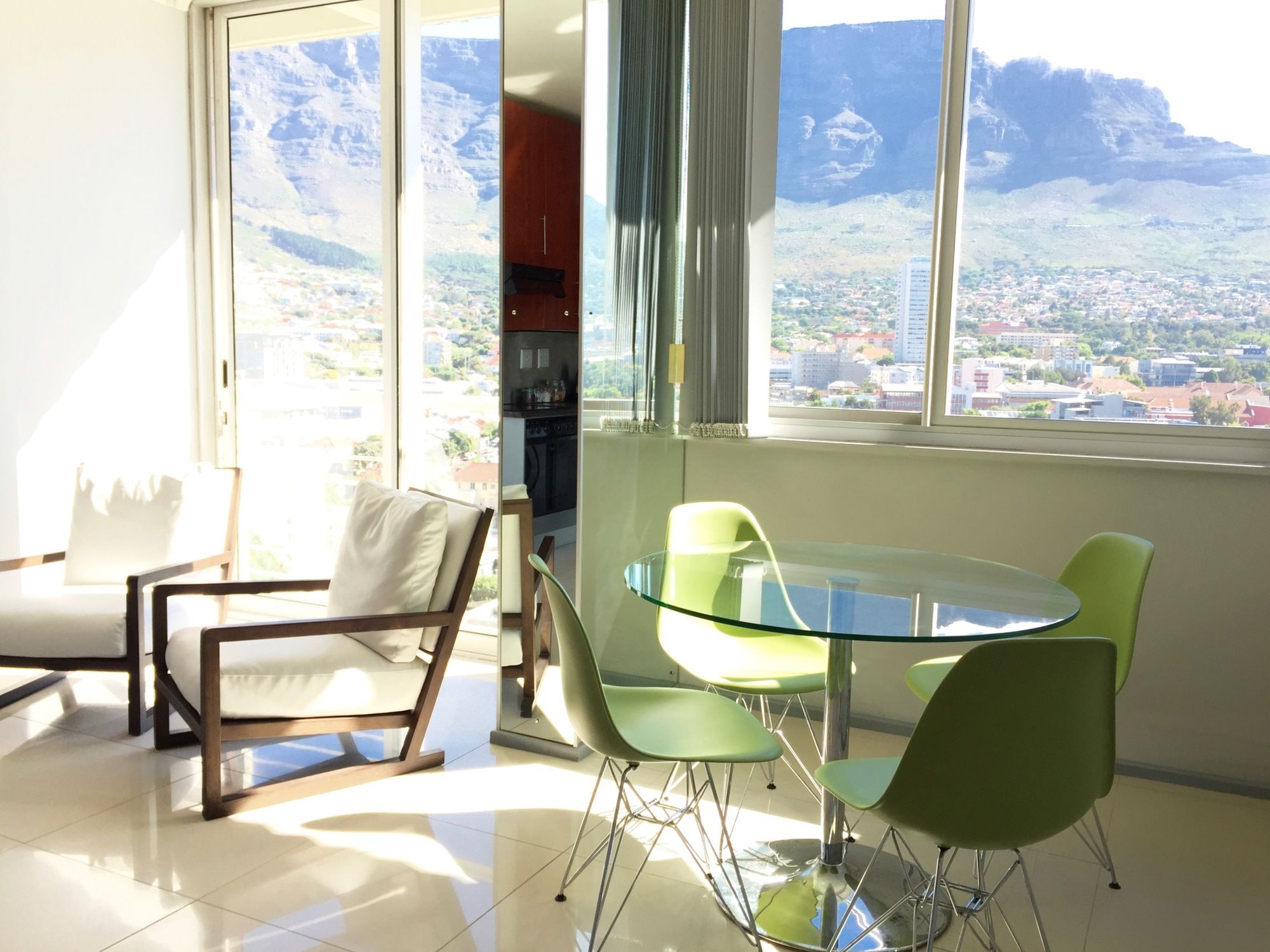 Appartement Urban Oasis At Perspectives à Le Cap Extérieur photo